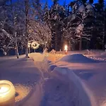 Forest Ranger's House, Authentic Lappish Atmosphere * Äkäslompolo