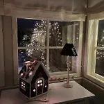 Forest Ranger's House, Authentic Lappish Atmosphere Villa *