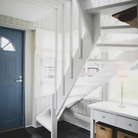 Forest Ranger's House, Authentic Lappish Atmosphere * Äkäslompolo