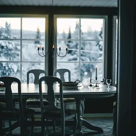 Forest Ranger's House, Authentic Lappish Atmosphere *