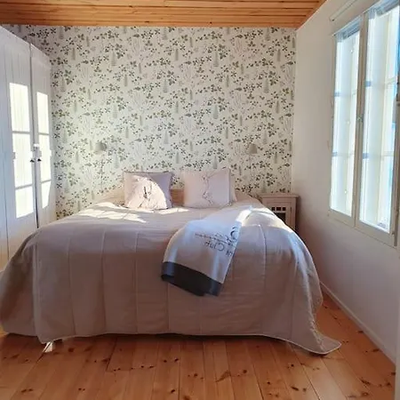 빌라 Forest Ranger's House, Authentic Lappish Atmosphere Äkäslompolo