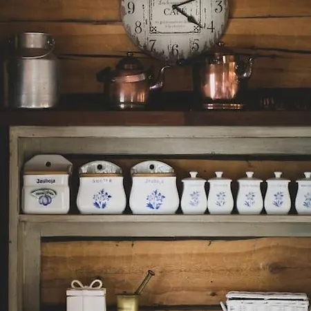 Forest Ranger's House, Authentic Lappish Atmosphere 빌라 Äkäslompolo