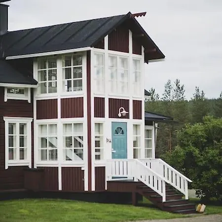 빌라 Forest Ranger's House, Authentic Lappish Atmosphere *