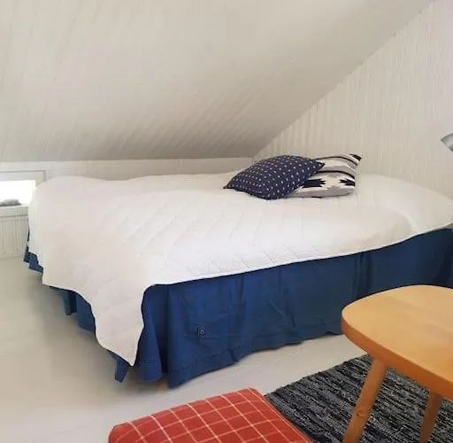 Forest Ranger's House, Authentic Lappish Atmosphere Äkäslompolo