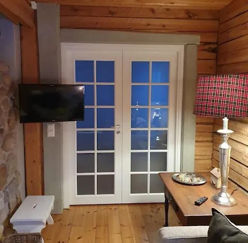 Forest Ranger's House, Authentic Lappish Atmosphere * Äkäslompolo