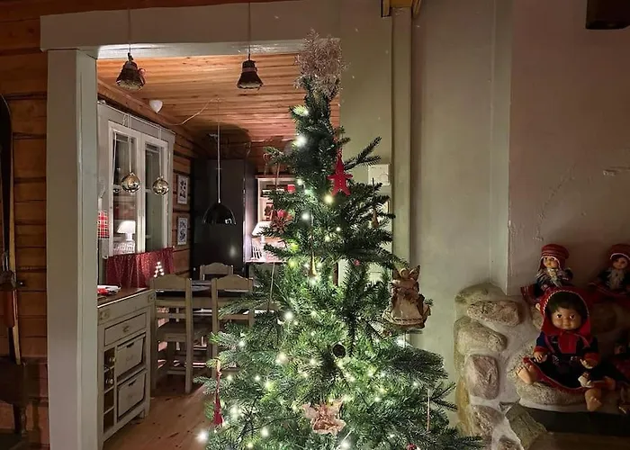 Forest Ranger's House, Authentic Lappish Atmosphere Villa Äkäslompolo