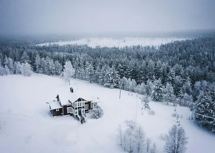 Forest Ranger's House, Authentic Lappish Atmosphere Äkäslompolo