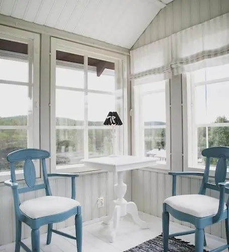 Villa Forest Ranger's House, Authentic Lappish Atmosphere Äkäslompolo