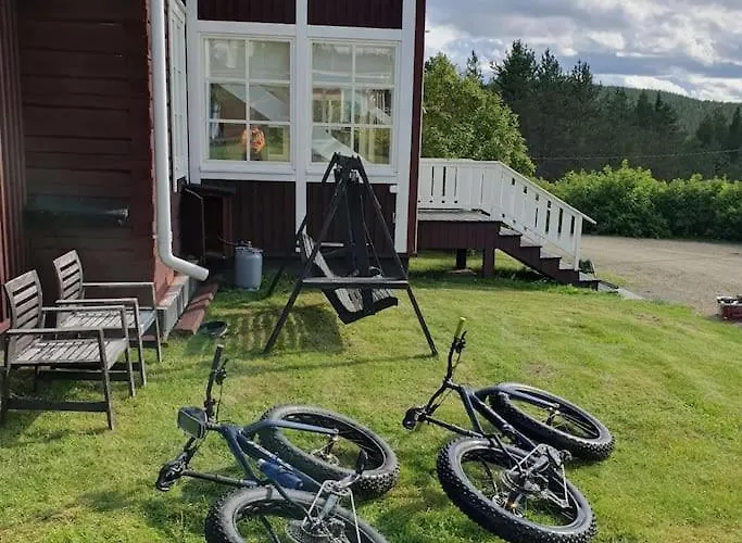 Forest Ranger's House, Authentic Lappish Atmosphere Villa Äkäslompolo