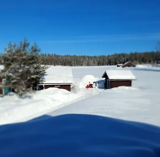 Forest Ranger's House, Authentic Lappish Atmosphere *