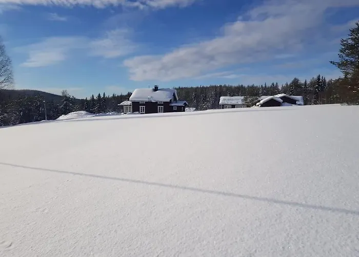 Forest Ranger's House, Authentic Lappish Atmosphere Villa Äkäslompolo