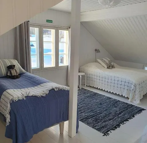 Forest Ranger's House, Authentic Lappish Atmosphere *