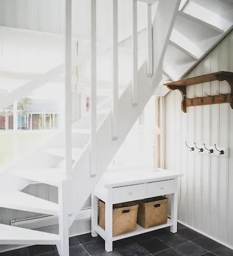 Forest Ranger's House, Authentic Lappish Atmosphere Villa *